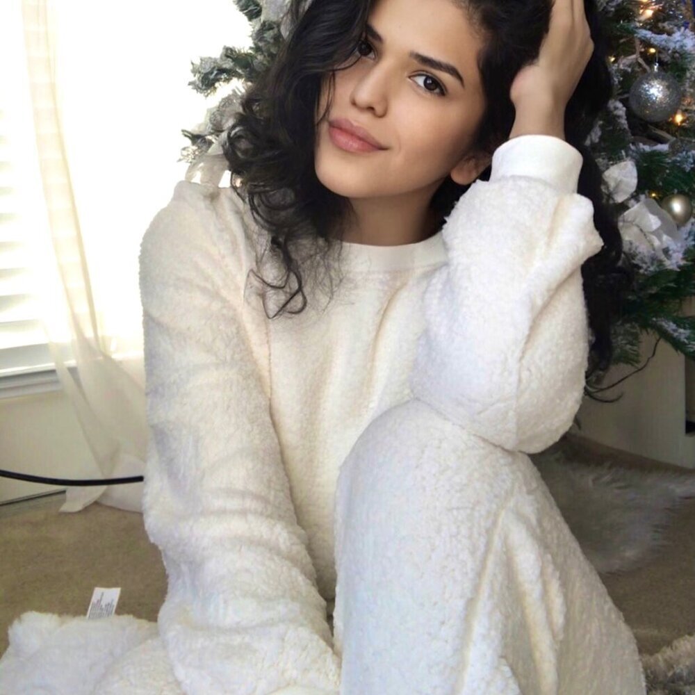 Teddy Bear Sherpa Loungewear Set In Cream Color Christmas Cozy Gift idea - Picture 2 of 4